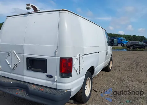 2010 Ford E-150 Commercial/Recreational z USA, uszkodzony, nr VIN 1FTNE1EW4ADA91360